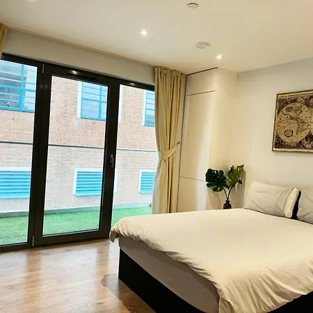 Elegant Plus Luxury Apartments-2