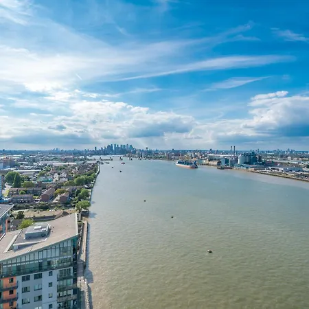 Skyvillion: Riverside Apartments with City Views-2