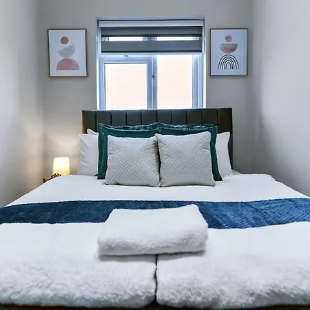 Cozy Battersea Apartment Sleep 5 Easy Access To Central London-3