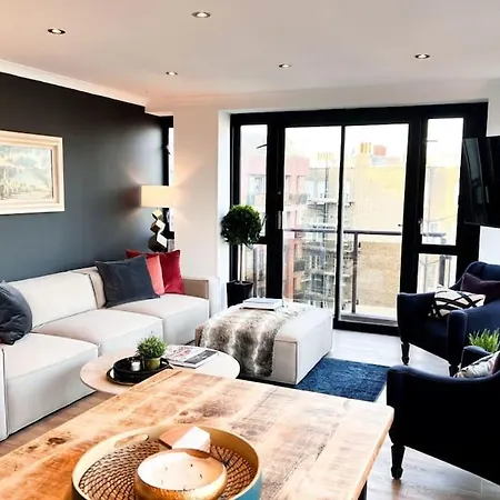 The View - Kensington-2