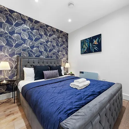 Modern One Bedroom Flat - Sleeps 5 -Near Heathrow - London Ub3-2