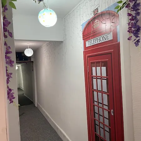 Cosy Flat In Central London-2