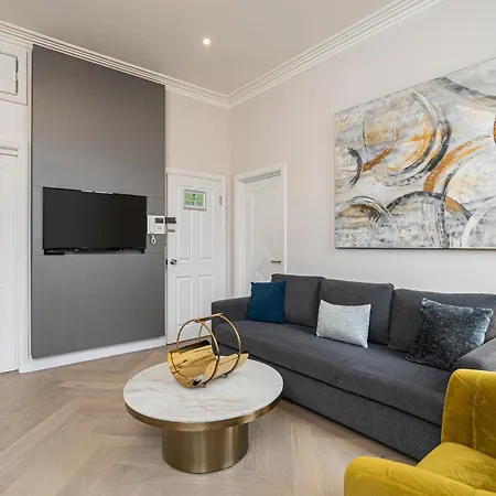 Luxury Apartments Near Harrods And The Science Museum-2