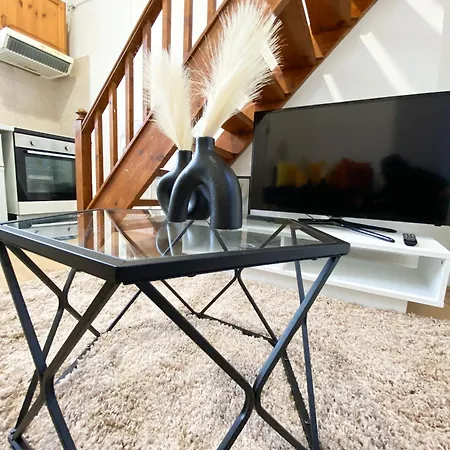 Modern Studios Malvern Road-2