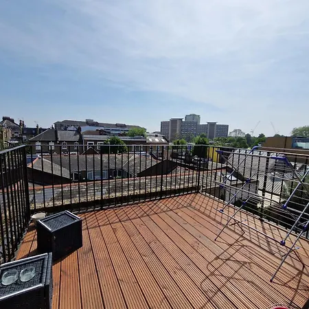 Victorian Modern Two Bedrooms Flat In West Kensington With London Skyline View-3
