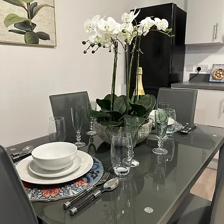 London Central Artistic Flat-2