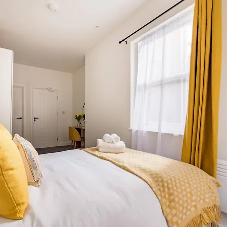 Wild Roses Serviced Apartments - Chelsea-3