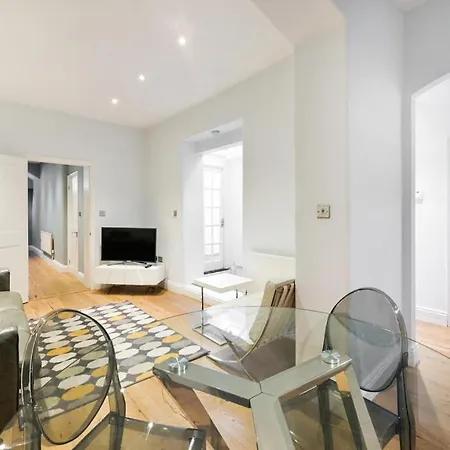Cozy Hideaway In South Ken!-3