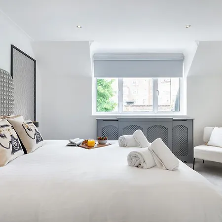 Rare 4Beds Townhouse In Kensington With Patio-2