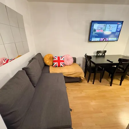 Brixton Apartment-2