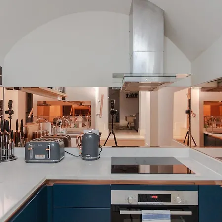 Spacious And Modern Apartment In Pimlico-3