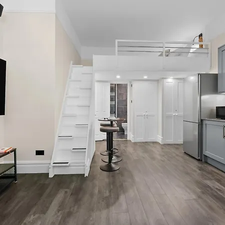 Vichy - The Hampstead Star | Prime Location-2