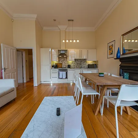 Premium 3Br-3Ba In Prestigious Bloomsbury-3