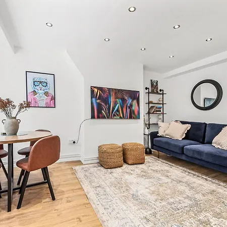 Spacious London Bridge Flat-2