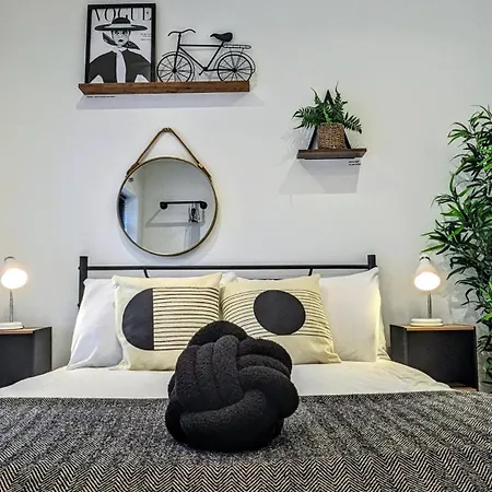 Innit Townhouse-3