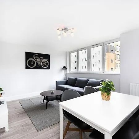 Charming Apartment In The Pleydell Estate-2