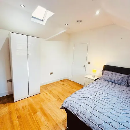 3 Bed 2 Bath Apartment Near Greenwich Park 6 Guests Maximum-3