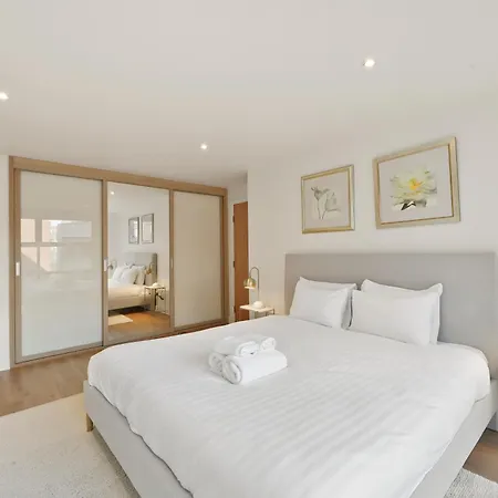 Flat 315, 33 Birtton Street-2