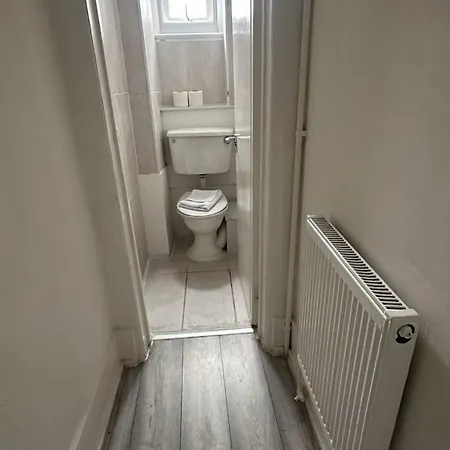 Ground Floor One Bedroom Flat-2