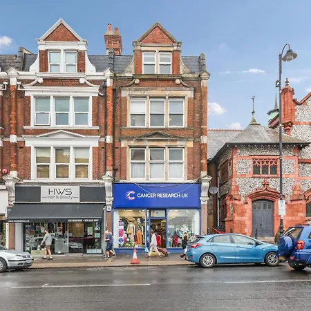 Two Bedroom Apartment Muswell Hill - Second Floor-3