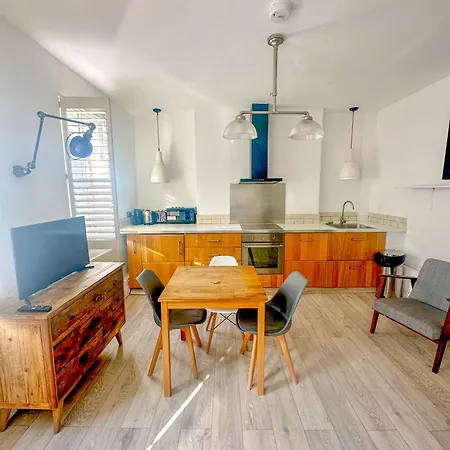 Goodge Street Apartments-3