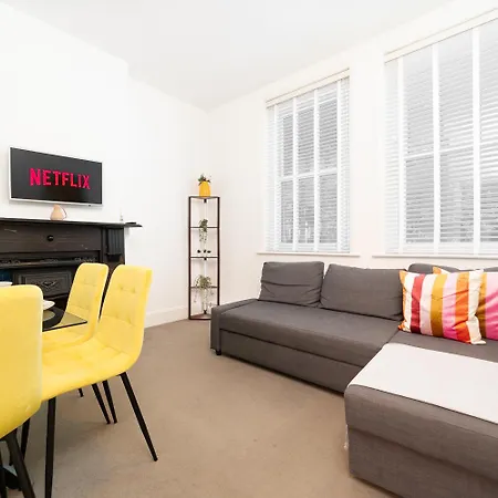 Cozy Apartment In The Heart Of Fulham, London-3