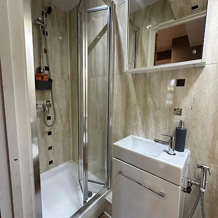 Lovely 2 Bedrooms Apartment-2