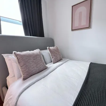Luxury 2-Bedroom Flat In Camden-3
