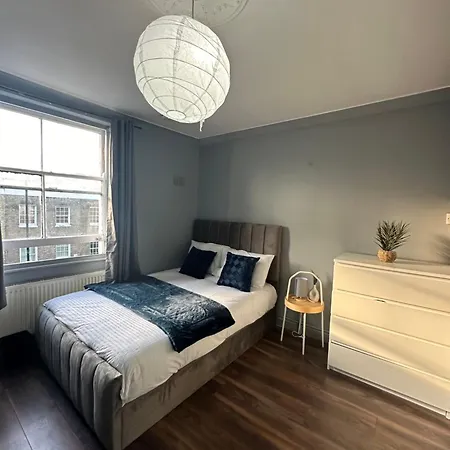 Luxury Room In A 4 Bedroom Flat! 4 Minutes Walk To Kingscross, St Pancras-2