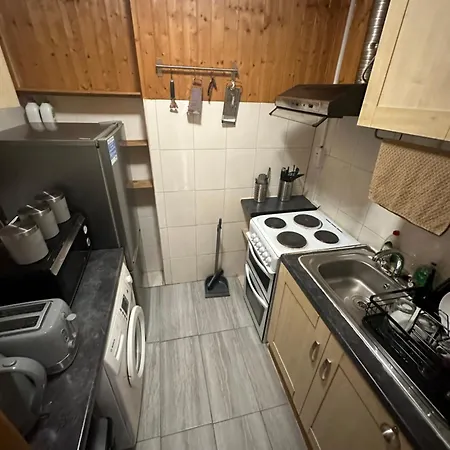 Central London Apartment 1-3