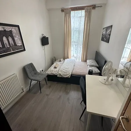 Central London Apartment 1-2