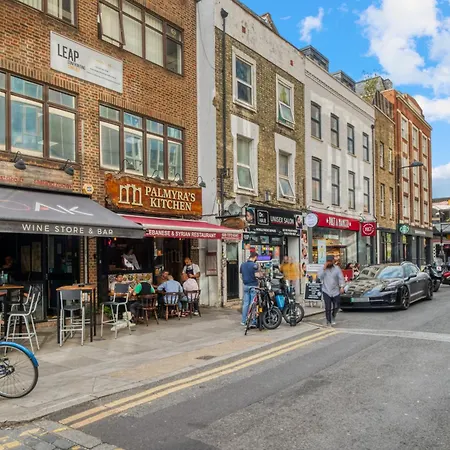Finsbury Park 1 Bed Apartment-3