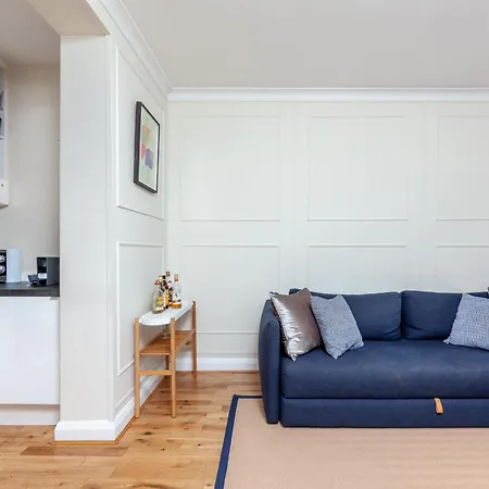 Chic&Charming Chelsea 2 Bed Flat-2