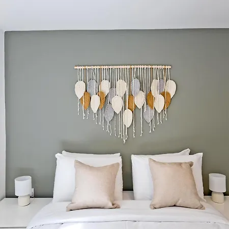 Imperial Corner House-Whitechapel Apartment-2