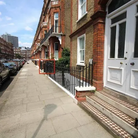 Lovely Kensington Flat-2