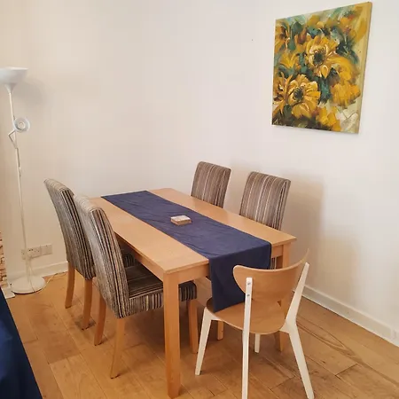 Two Bedroom Apartment In Paddington, London-3