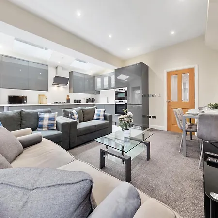 Modern Apartment In Shepherds Bush, Near Westfield-3