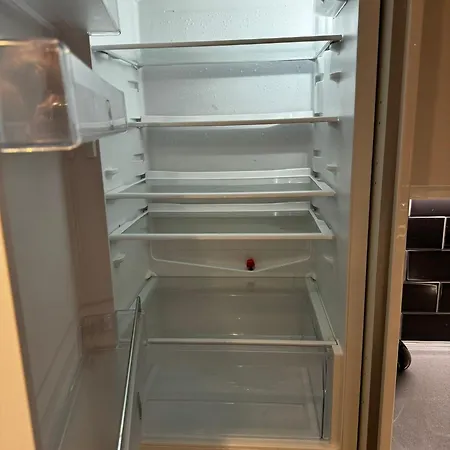 Two Br Flat In Britannia Point Bp65-3