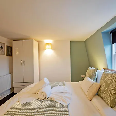 Imperial New Road Whitechapel Apartment-2