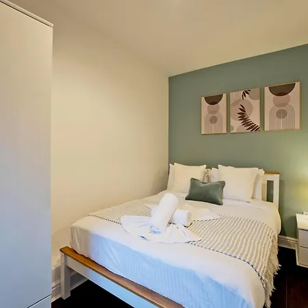 Imperial New Road Whitechapel Apartment-3