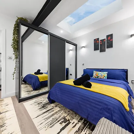 Modern 1 Bed Flat In Barnes Near River Thames-3
