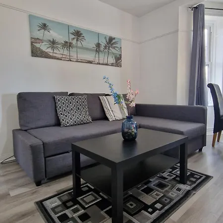 Comfortable 2 Bedrooms Flat In Oval Central London-3