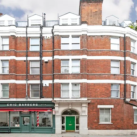 Charming Two-Bedroom Flat In Notting Hill-3