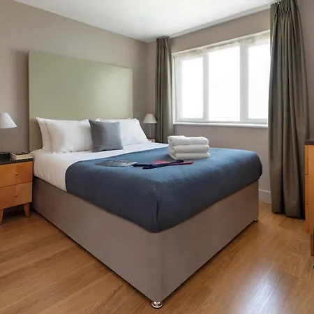 Marlin Apartments Commercial Road - Limehouse-2