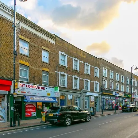Cosy Comfy 1 Bedroom In Central Location-2