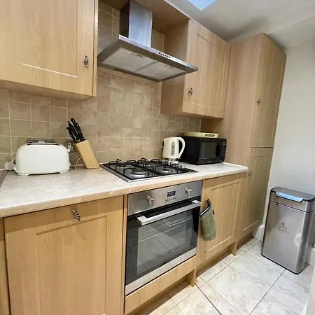 Pimlico Apartment-2
