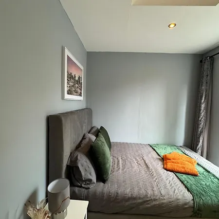 2 Bedroom Flat In Euston 2 Mins Away From Station, No Lift-2