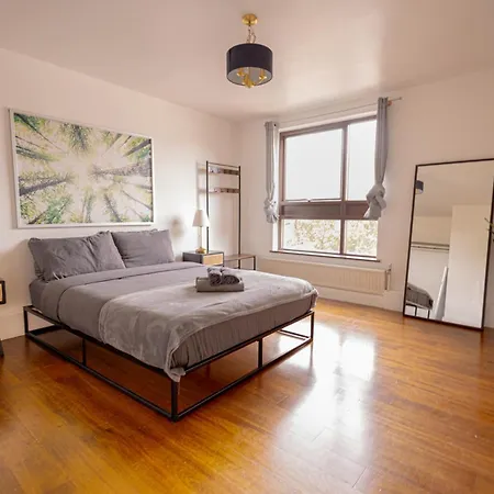 2 Bed Camden Town Sec To Tube-2