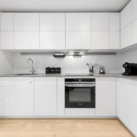 Stylish Retreats On Olympic Way-2