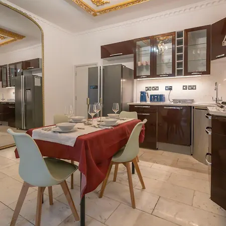 Finchley Road Studios & Apartments By Primecityhosts-3